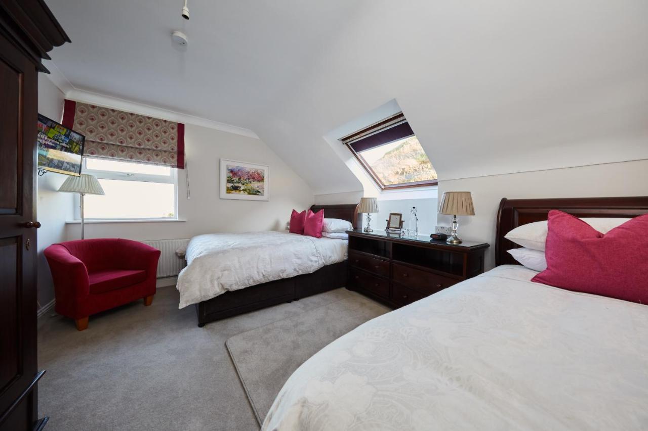 Luxury Lodges In Doolin Village With Hot Tubs Exterior photo
