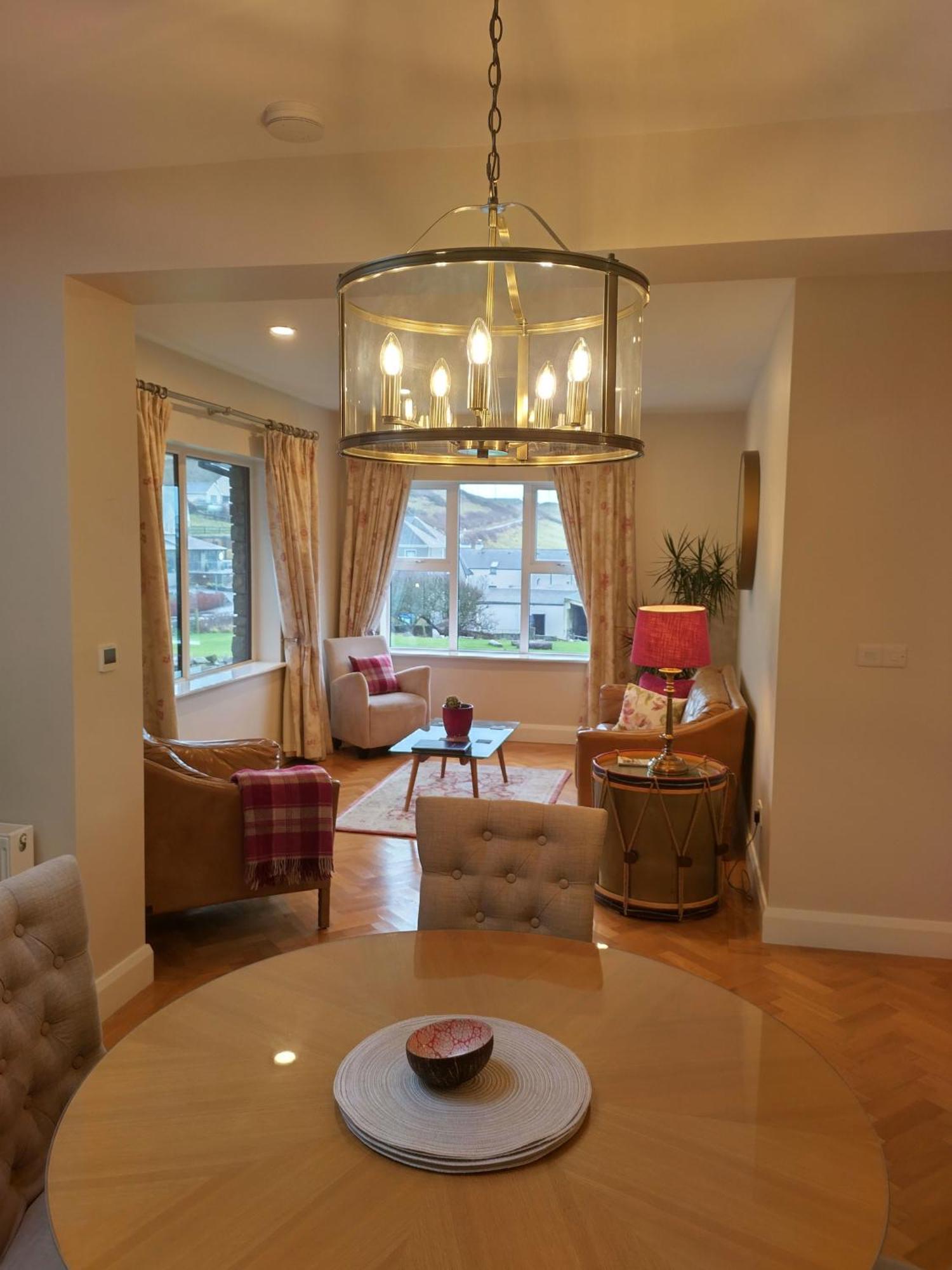 Luxury Lodges In Doolin Village With Hot Tubs Exterior photo